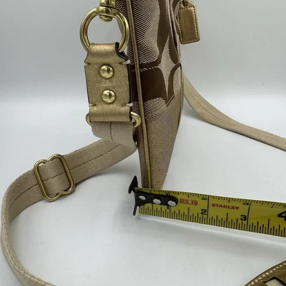 Coach Signature 40758 Swingpack Crossbody Shoulder Handbag Purse - Picture 11 of 13